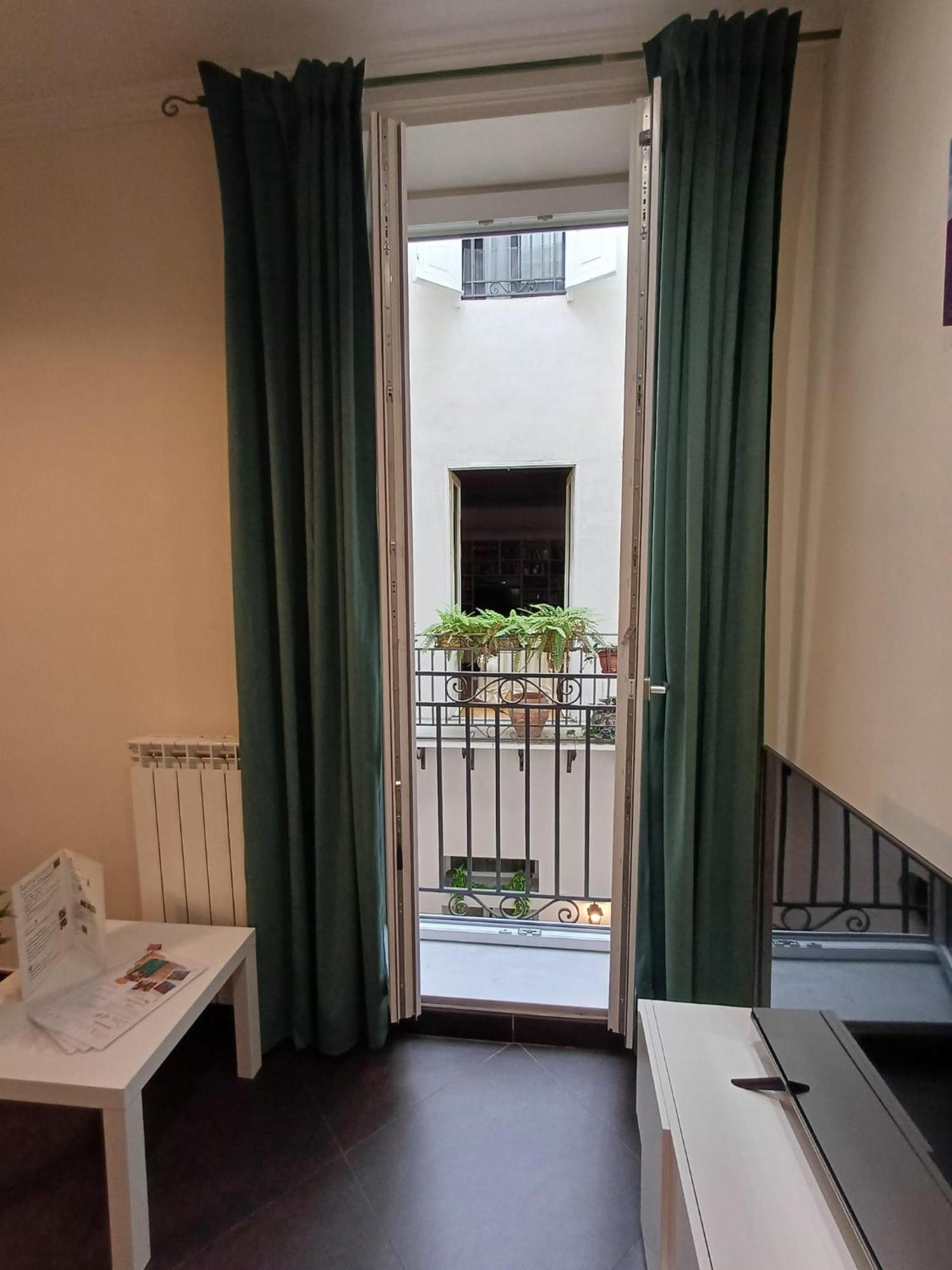 Essenze Di Sicilia Appartamento Cavour In Centro Palermo Exterior photo